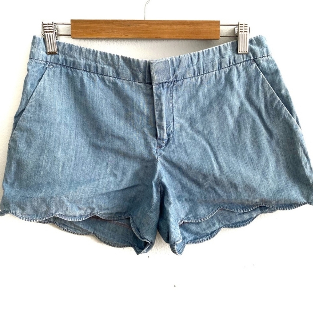 Club Monaco Blue chambray scallop hem shorts Sz.4